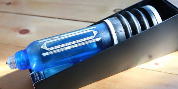 Hydropump which enlarges the penis thanks to the vacuum of water